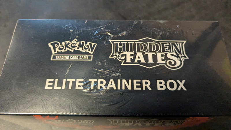 Pokemon TCG: Hidden Fates Elite: Trainer Box